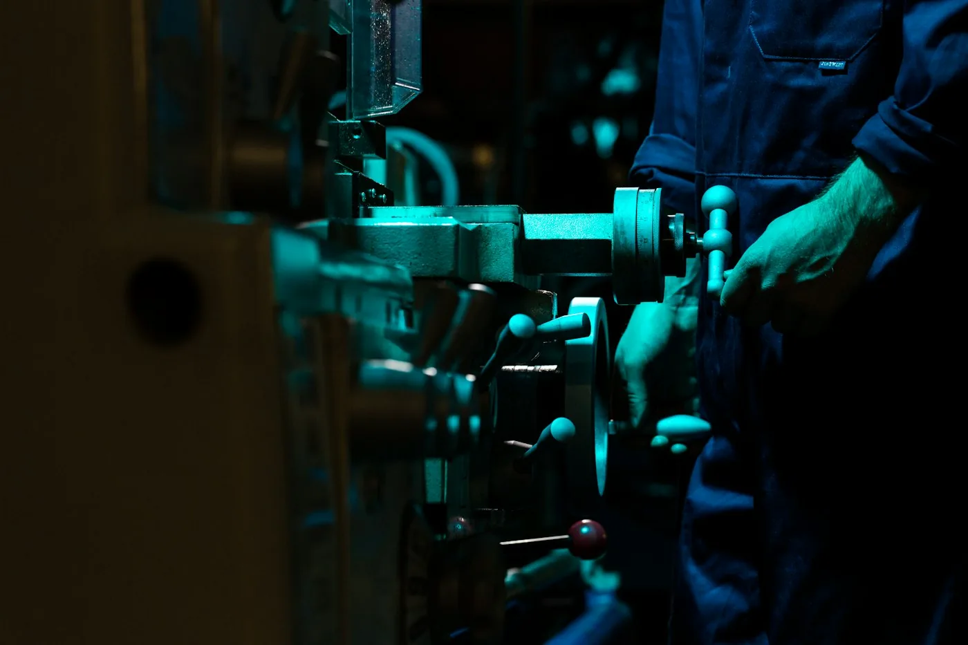 Commercial facility electrical infrastructure undergoing energy management retrofit