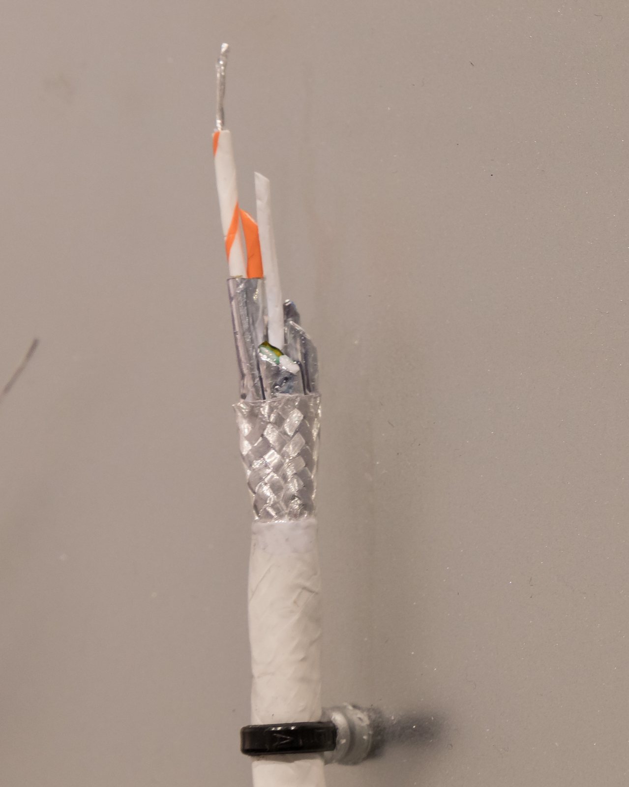 Shielded twisted-pair differential cabling for industrial RS485 serial communication