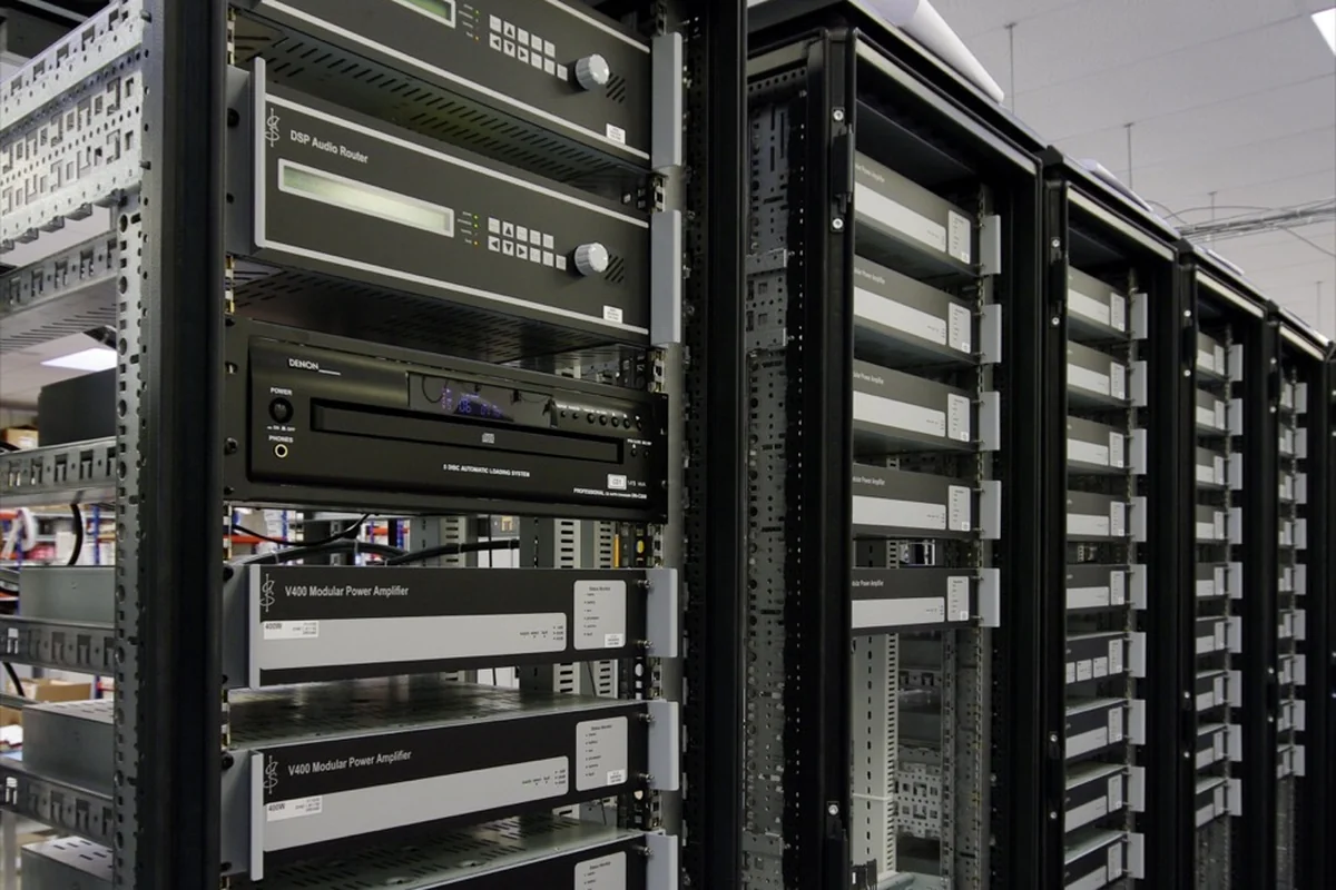 Audio over IP (AoIP): Chuẩn AES67, Dante & SIP